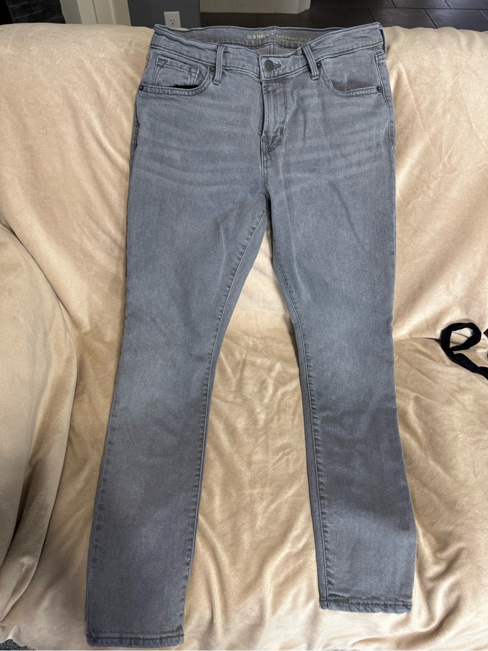 Old Navy Gray Straight-Leg Women's Jeans